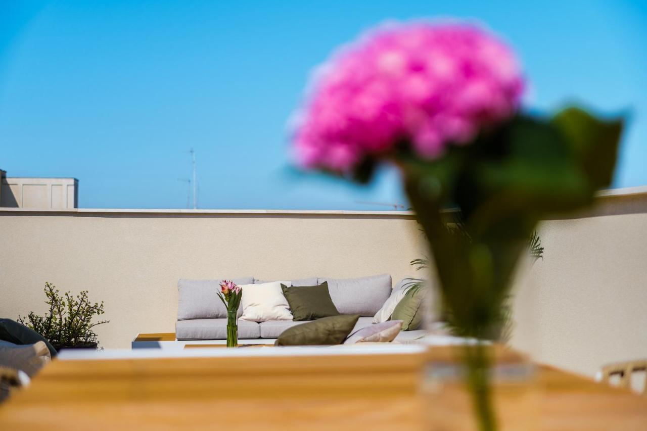 Helloapulia Charming Palazzo Clemente - Self-Catering Suites With Aircondition Монополи Экстерьер фото