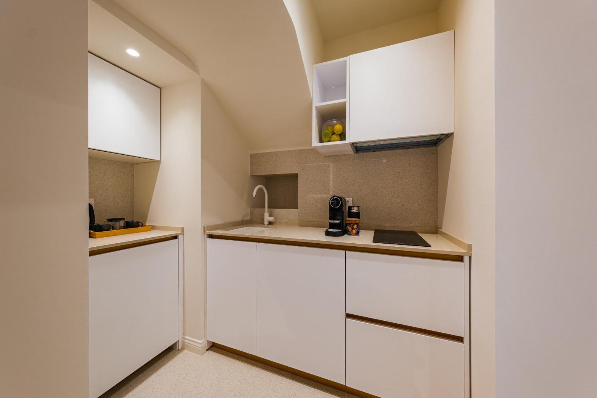 Helloapulia Charming Palazzo Clemente - Self-Catering Suites With Aircondition Монополи Экстерьер фото