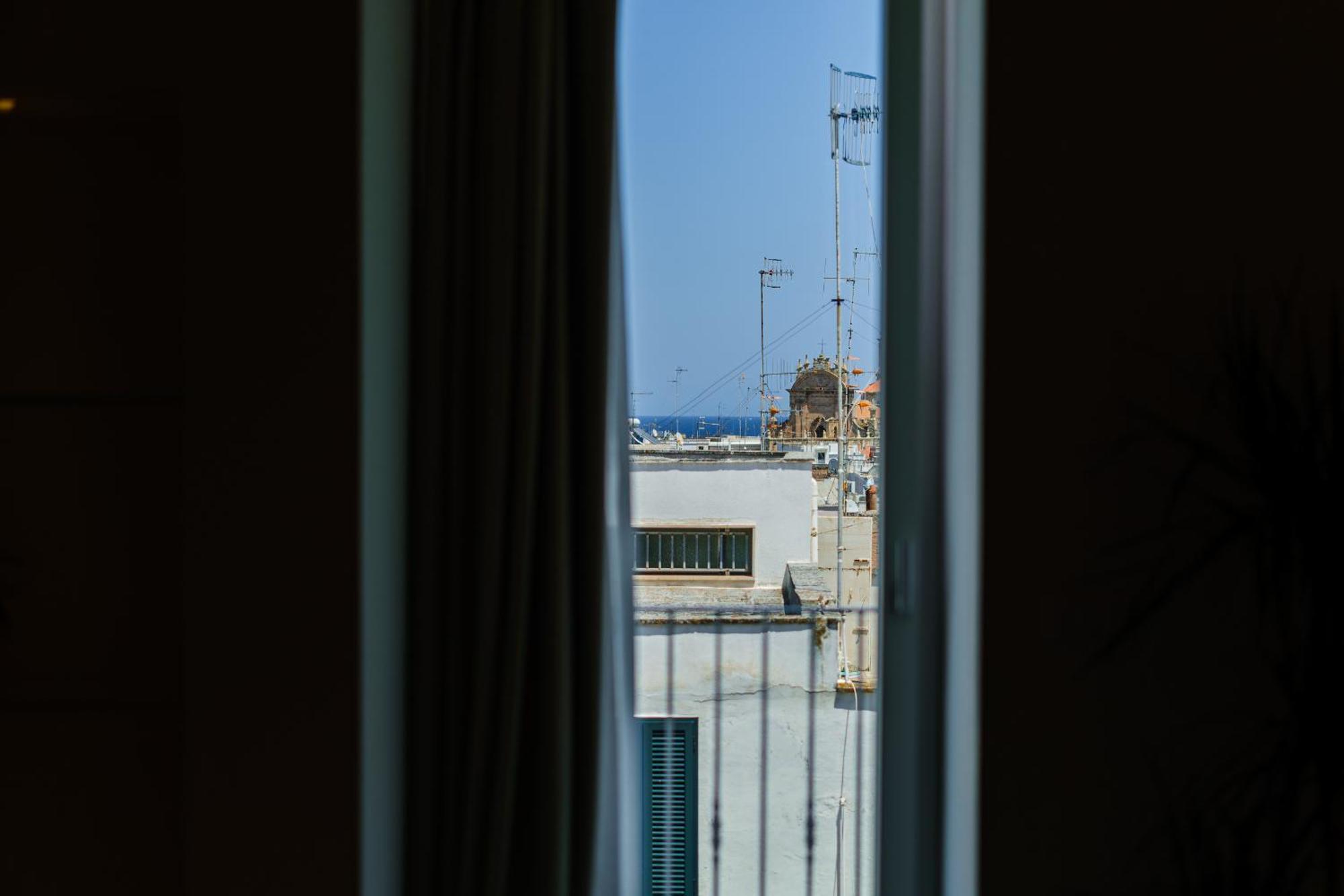 Helloapulia Charming Palazzo Clemente - Self-Catering Suites With Aircondition Монополи Экстерьер фото