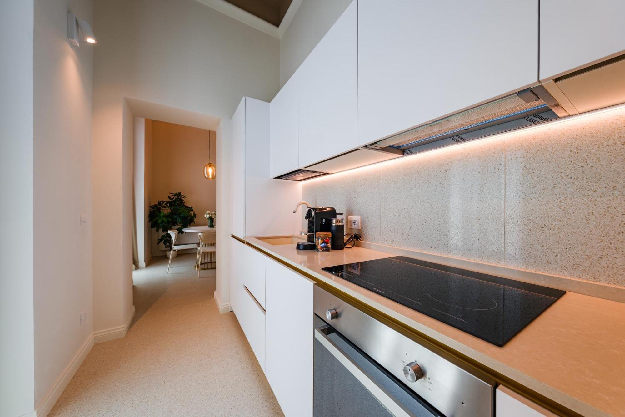 Helloapulia Charming Palazzo Clemente - Self-Catering Suites With Aircondition Монополи Экстерьер фото